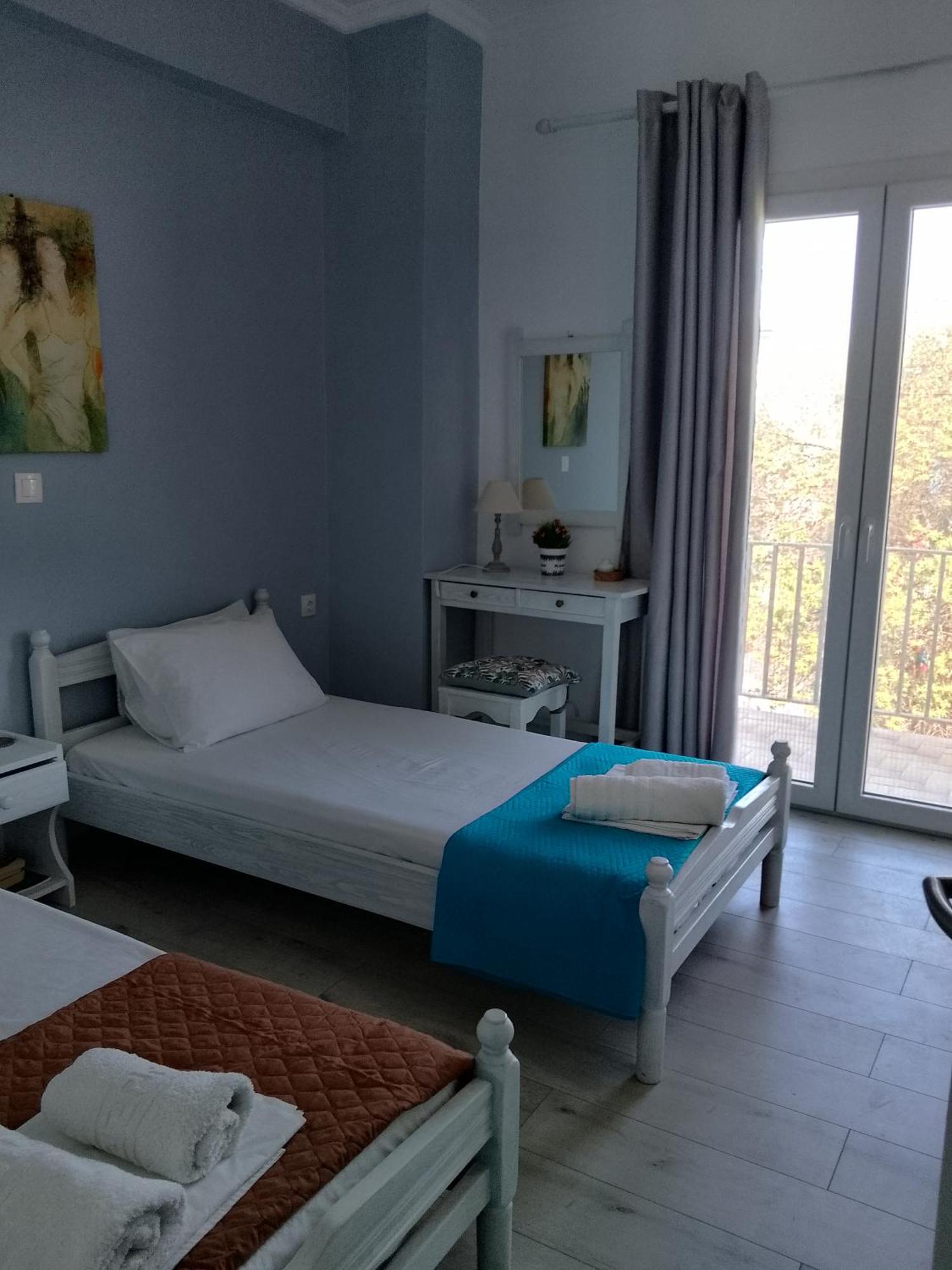 Dimitris Apartments Messongi Meszongí Kültér fotó